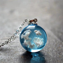 Charger l&#39;image dans la galerie, Collier Pendentif Boule de Verre Ciel et Nuage
