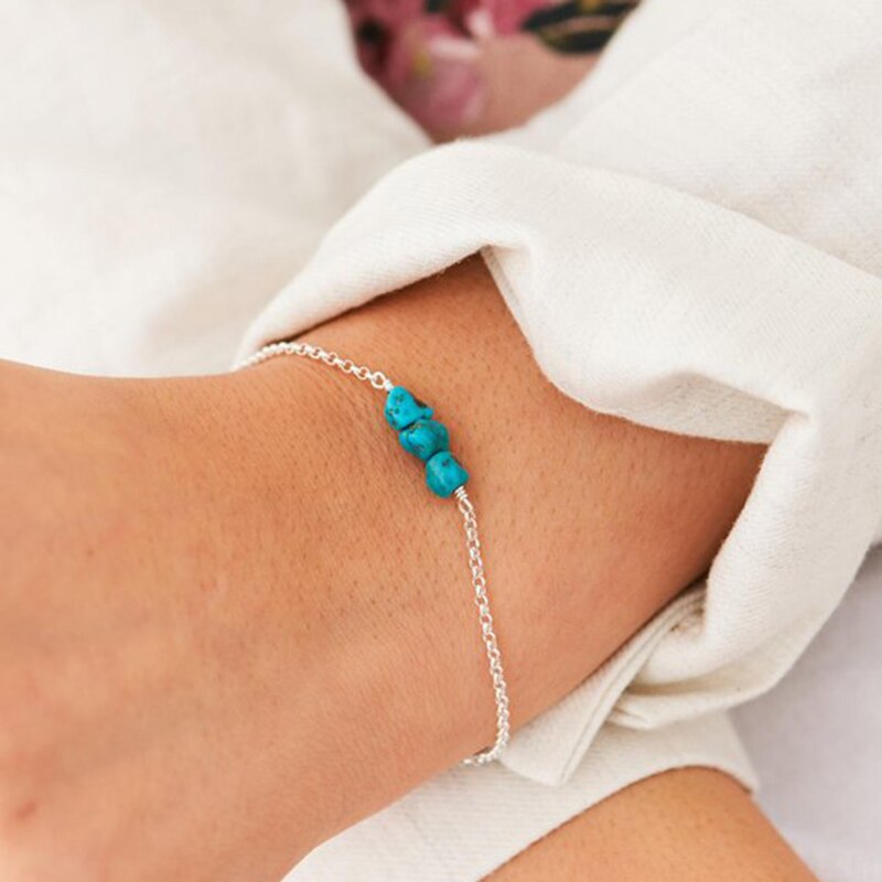 bracelet fin en chaine argent et perles turquoise