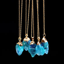 Charger l&#39;image dans la galerie, Collier Pendentif Crystal de Quartz
